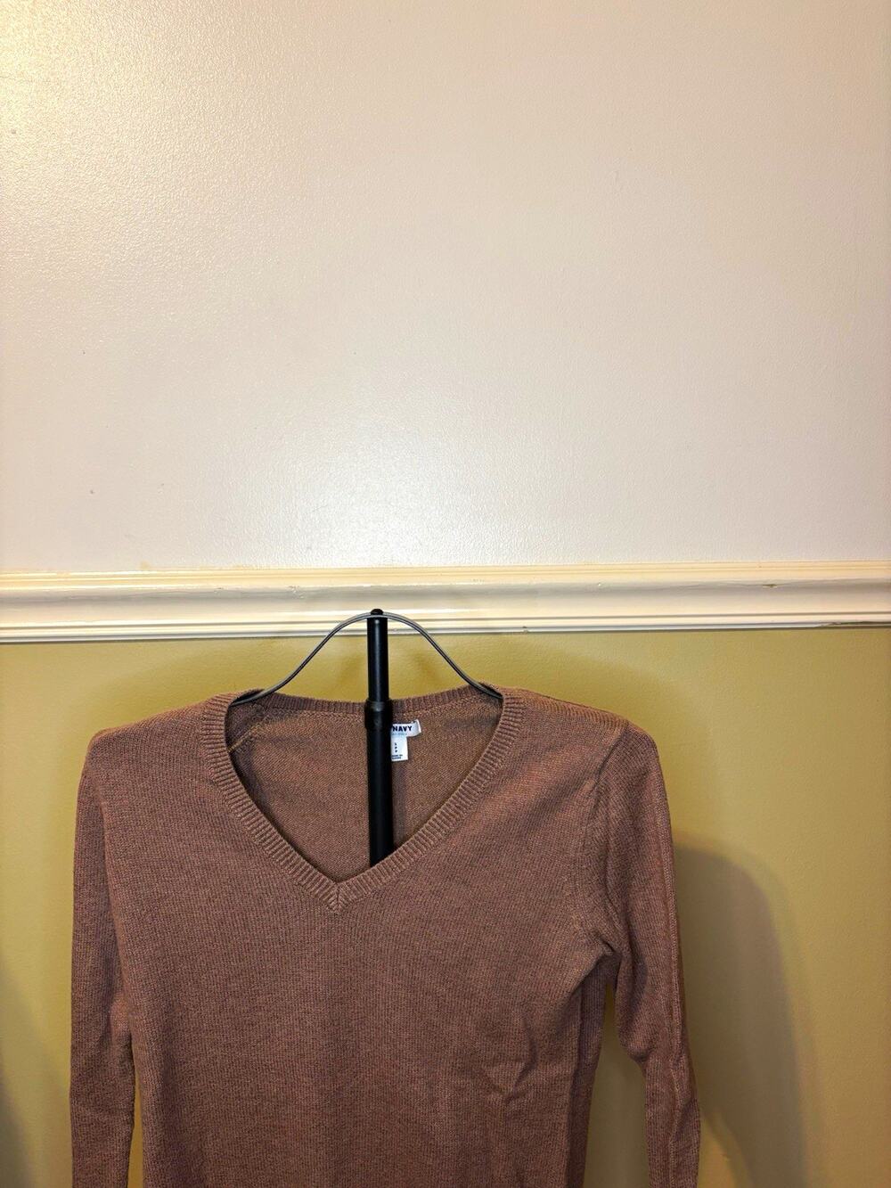 Old Navy Women's Brown Solid Knit V-Neck Pullover Sweater Long Sleeve Sz S